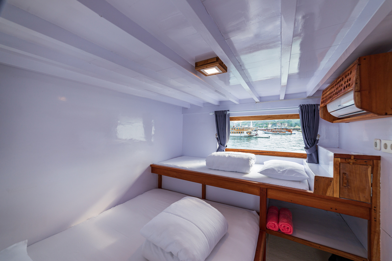 Jessie triple cabins